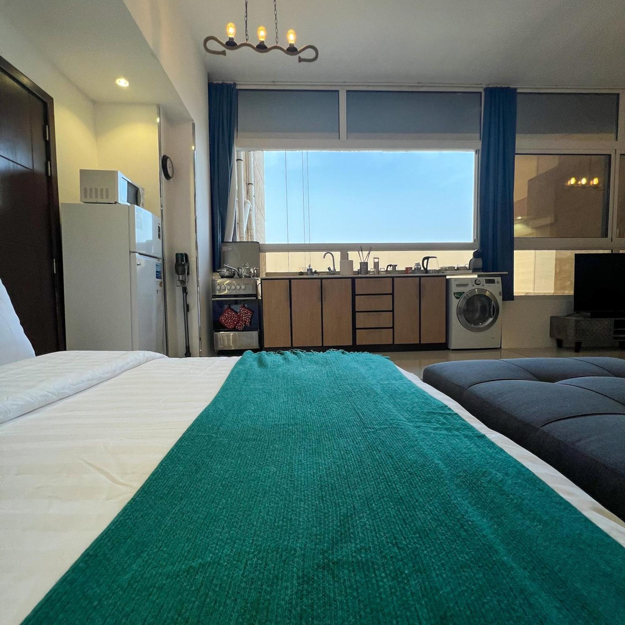 Red Sea Partial Sea View استديو بحر الأحمر اطلالة جزئية * Djeddah