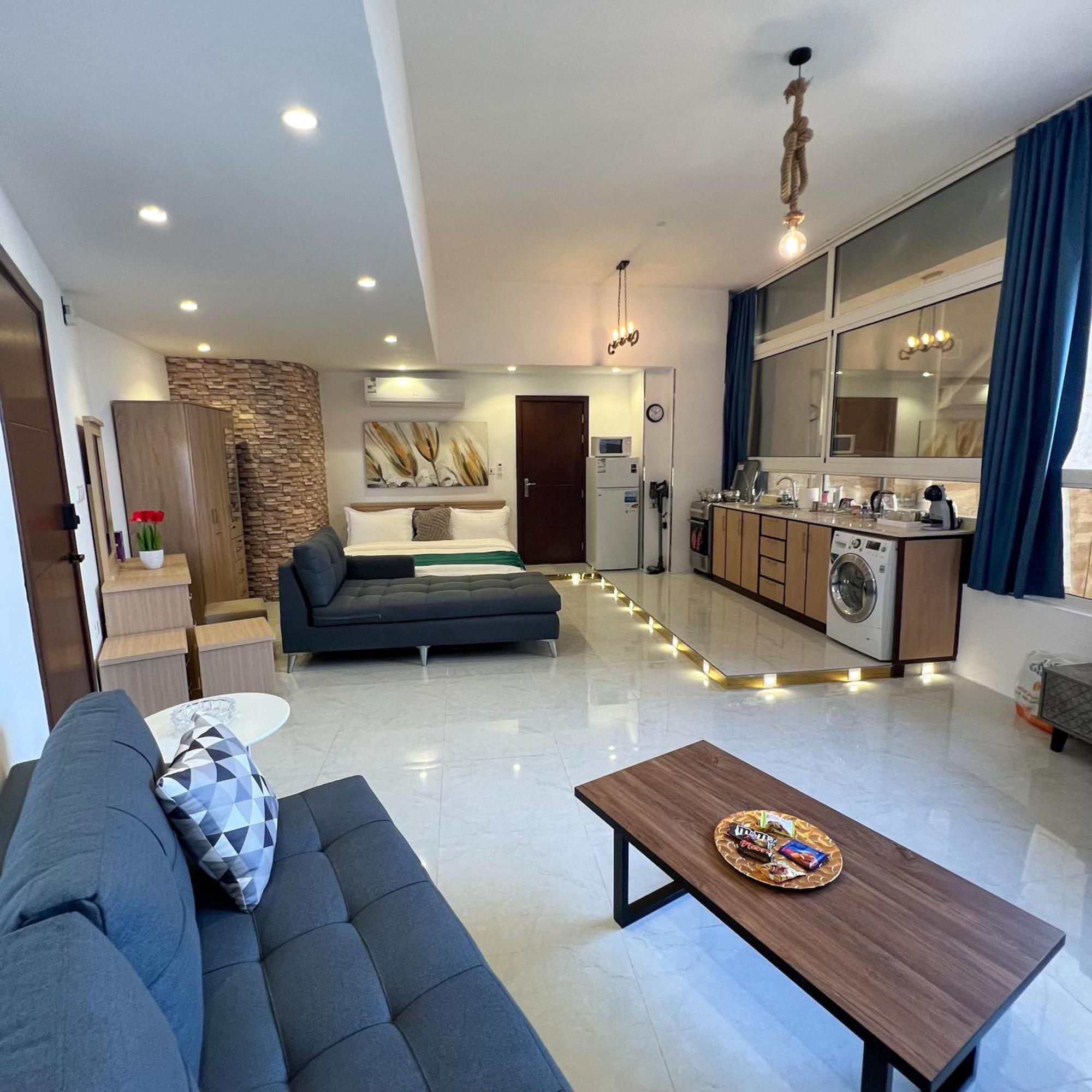 Red Sea Partial Sea View استديو بحر الأحمر اطلالة جزئية Apartment *