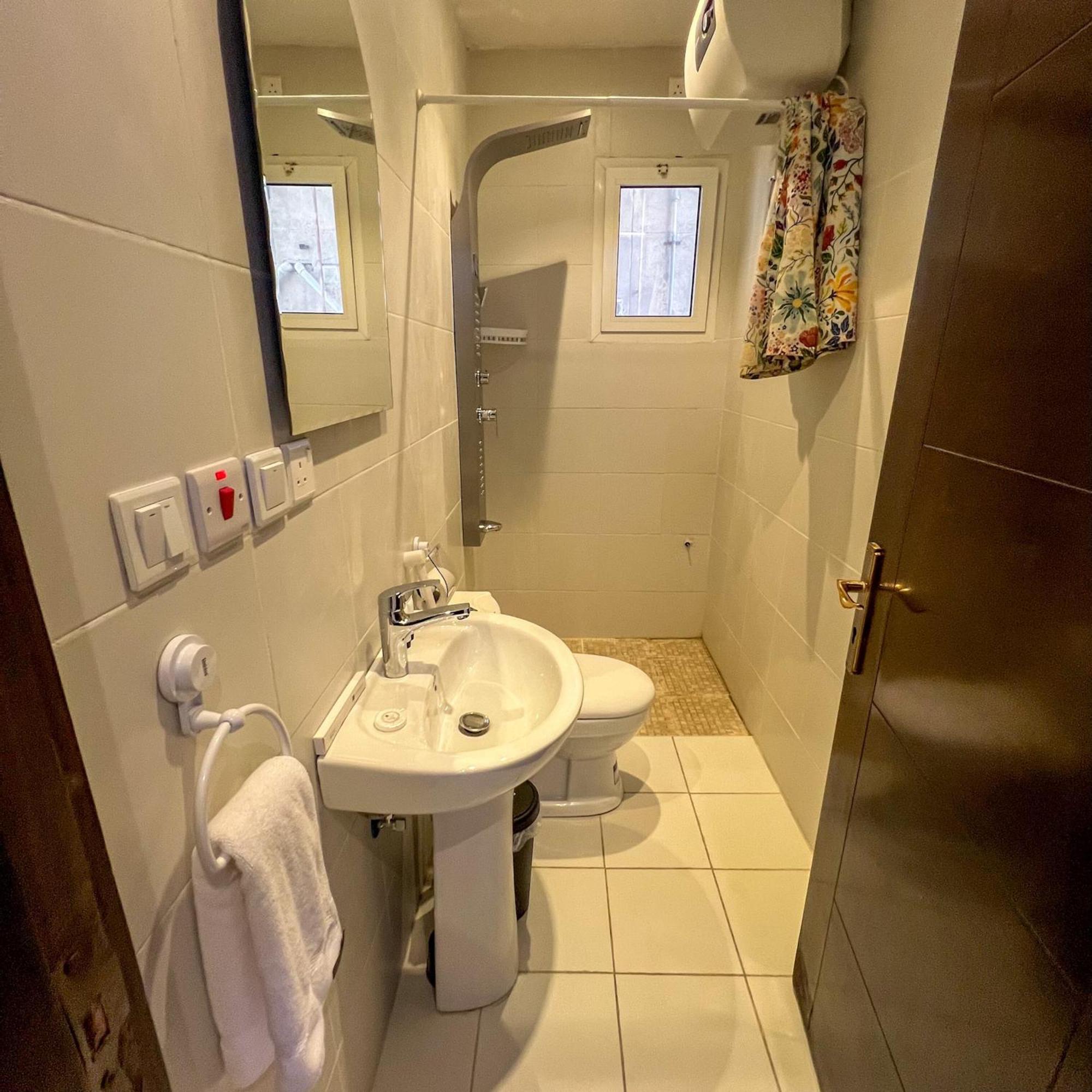 Red Sea Partial Sea View استديو بحر الأحمر اطلالة جزئية Apartment *
