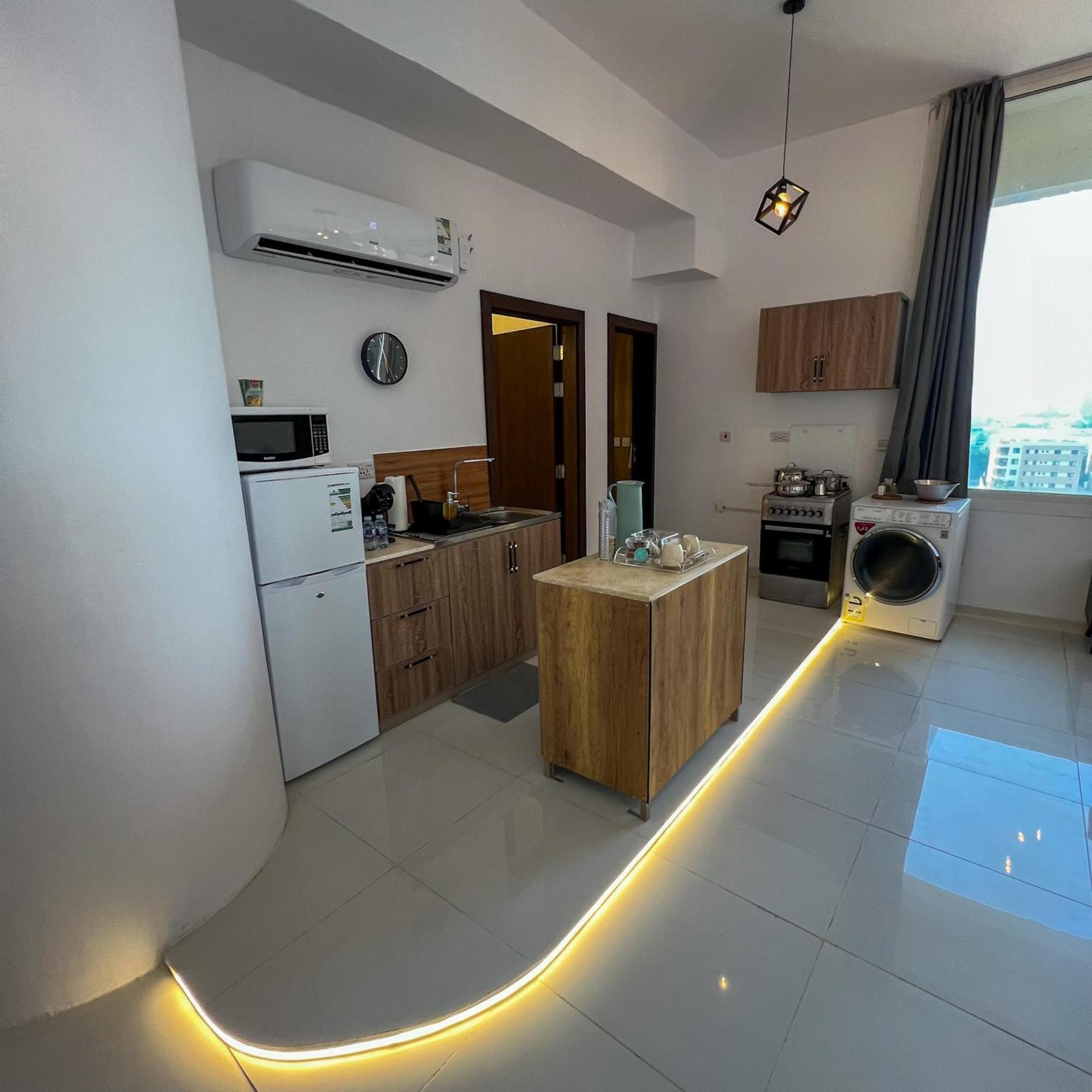 Red Sea Partial Sea View استديو بحر الأحمر اطلالة جزئية Apartment *