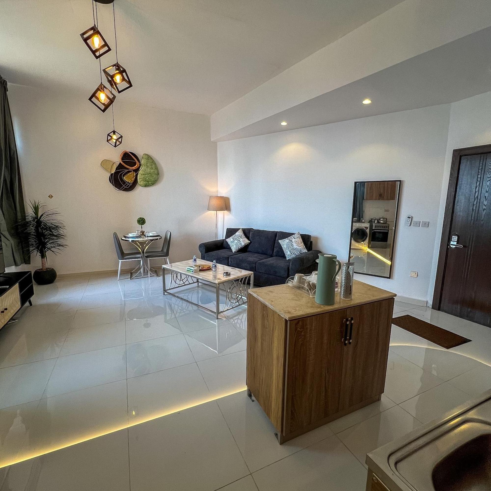 Apartment Red Sea Partial Sea View استديو بحر الأحمر اطلالة جزئية *